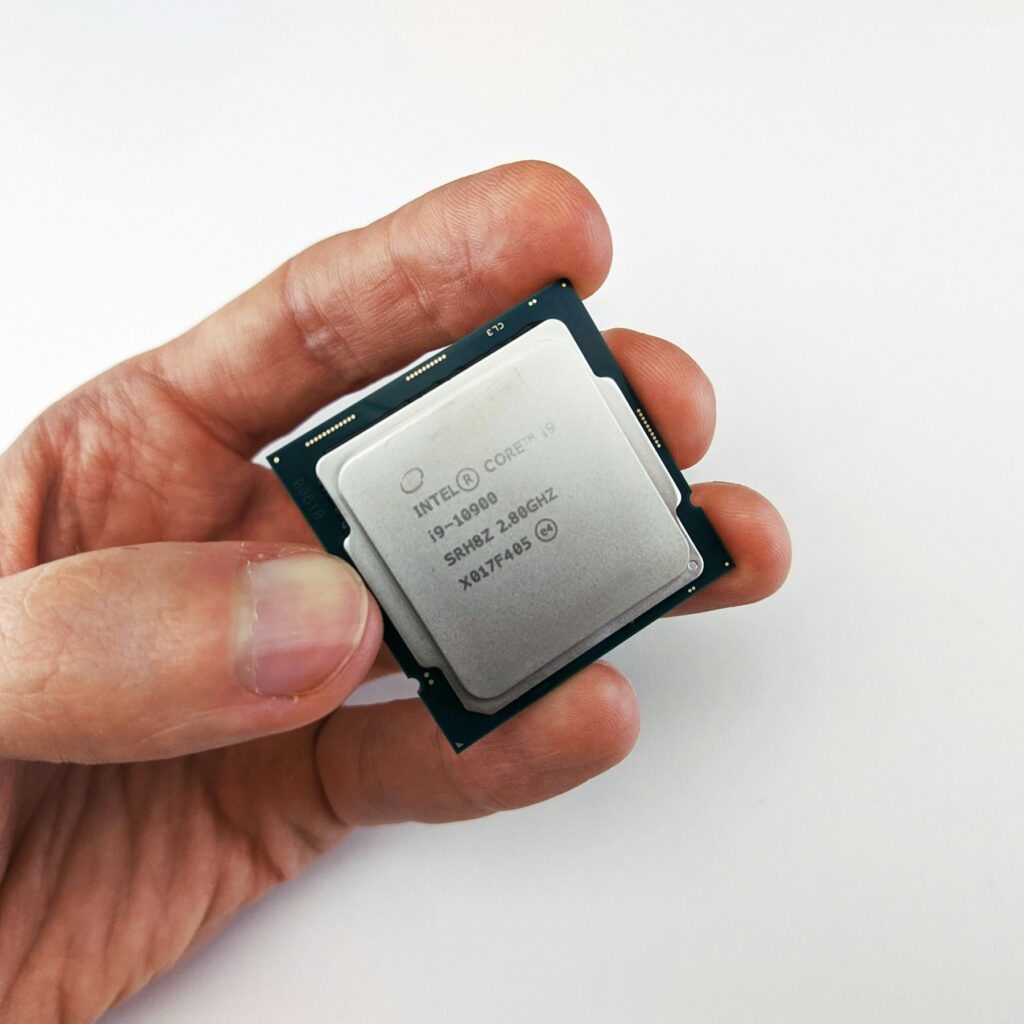 Intel Arrow Lake CPUs Gain APO Support for Enhanced Gaming Performance, Plus 12 New Games Added to APO Library